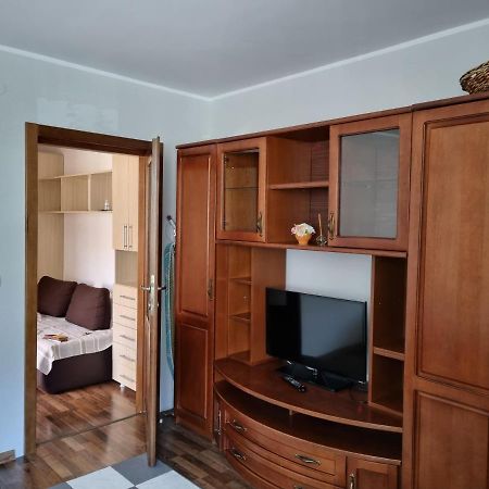 Yla Apartments Piatra Neamt Ngoại thất bức ảnh