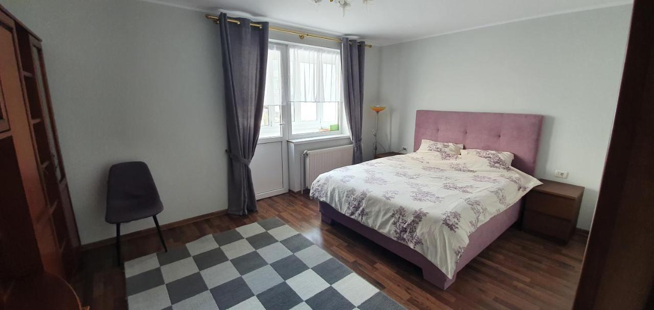 Yla Apartments Piatra Neamt Ngoại thất bức ảnh