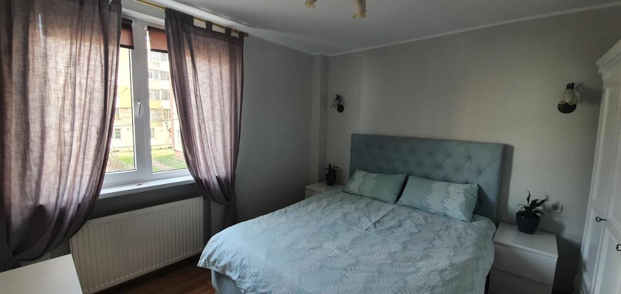 Yla Apartments Piatra Neamt Ngoại thất bức ảnh